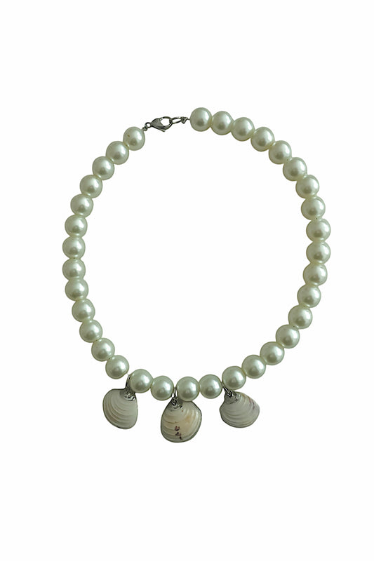 LÈA CLASSIC SHELL NECKLACE